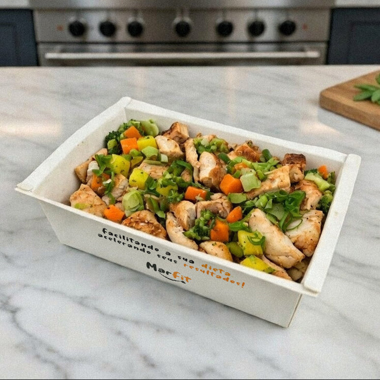 Espaguete int. de Frango com legumes ao molho branco - 458 Kcal